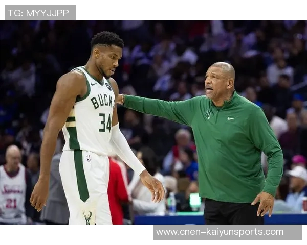 帕金斯揭示字母哥内心挣扎雄鹿默契应对却装作无知