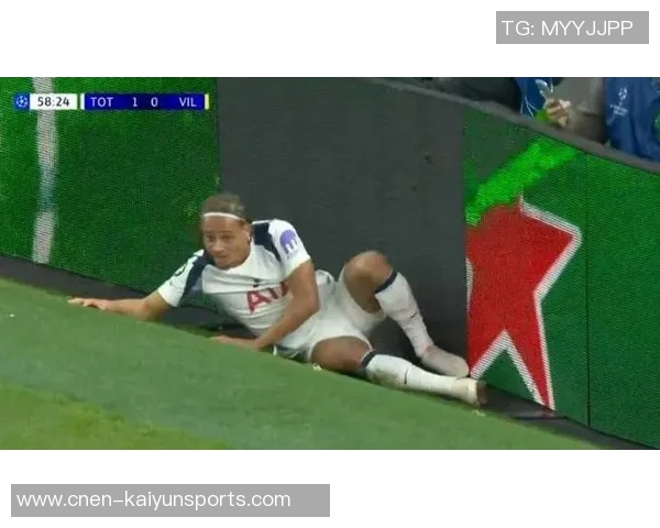 热刺6500万新援西蒙斯状态低迷9场未进球续约5年周薪20万镑引发热议 热刺6500万新援西蒙斯状态低迷9场未进球续约5年周薪20万镑引发热议