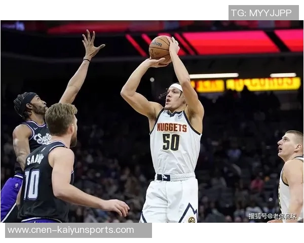 阿隆戈登半场表现出色与约基奇默契配合贡献16分5板2助